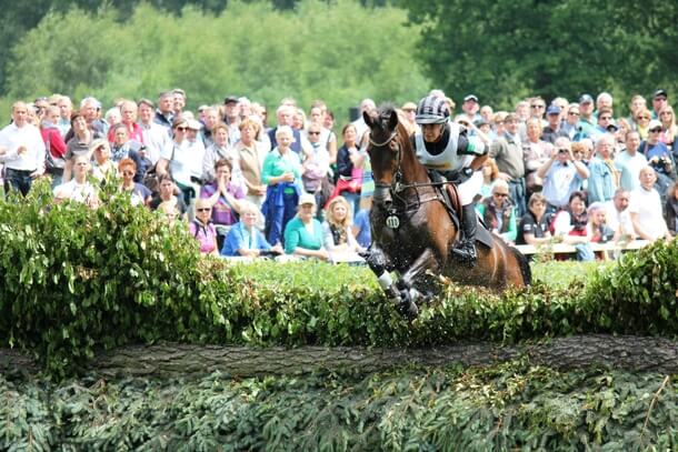 Bettina Hoy beim CCI4* 2014 mit Designer am Meßmer-Teich