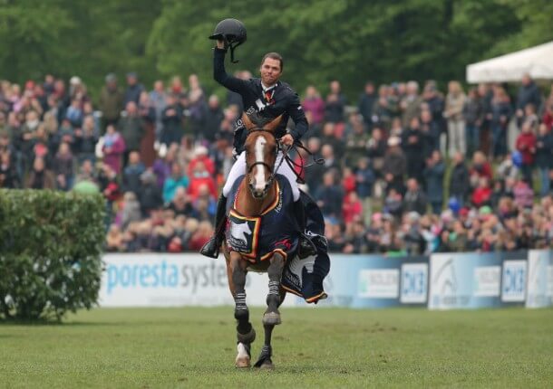 Erster Hamburg-Start und gleich ein Sieg - US-Boy Kent Farrington und Voyeur! (Foto: Stefan Lafrentz)